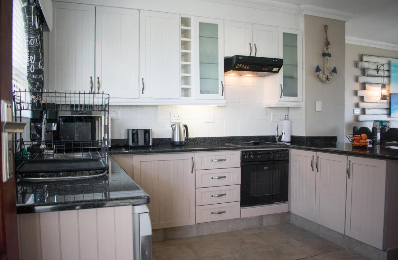 At 4 Umzumbe Beach Apartment, Mangrove Beach Estate Melville  外观 照片