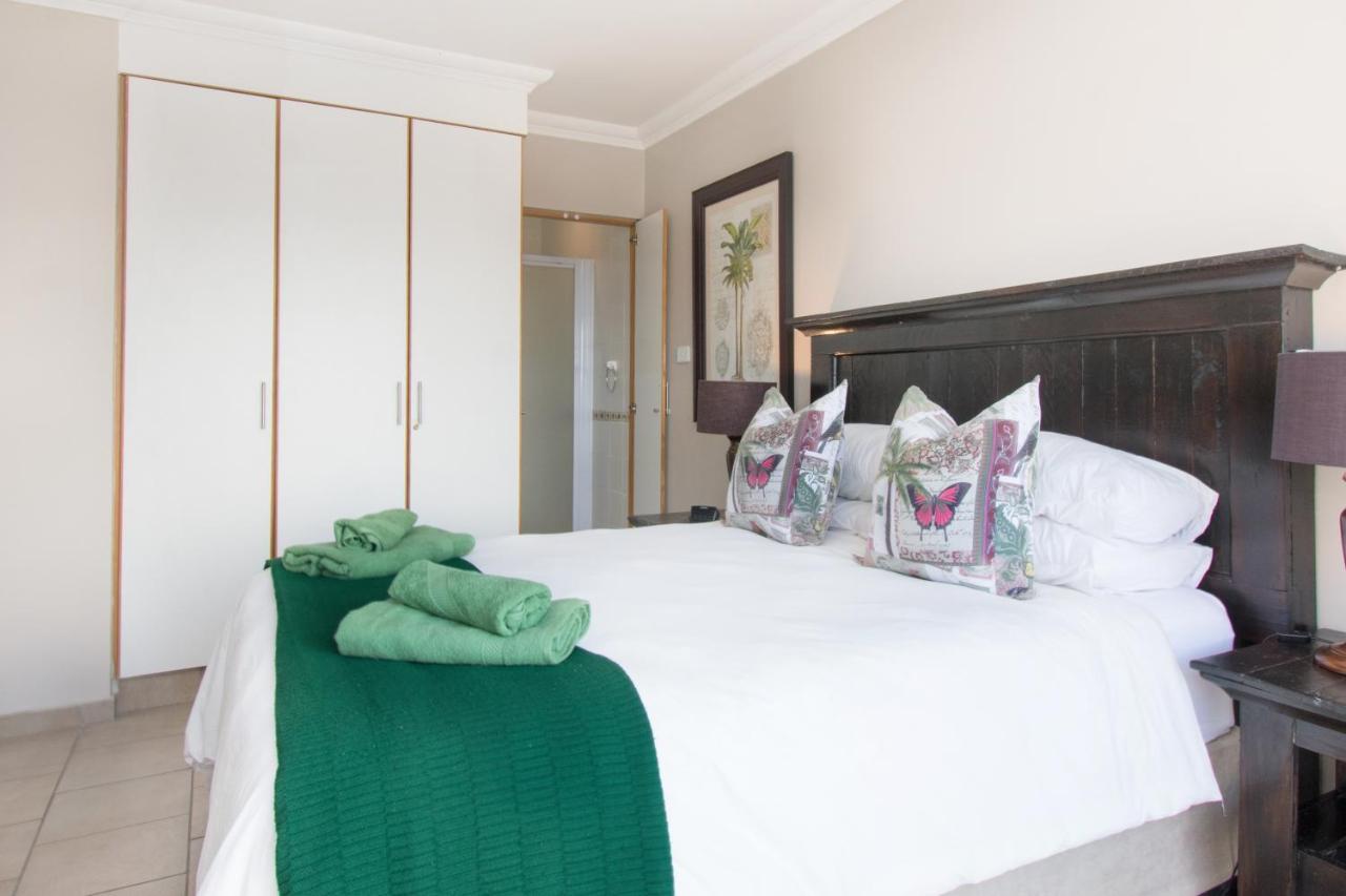 At 4 Umzumbe Beach Apartment, Mangrove Beach Estate Melville  外观 照片