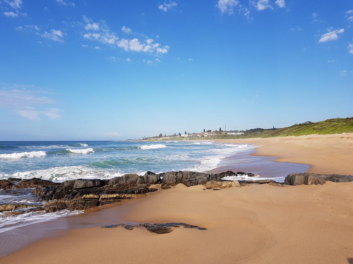 At 4 Umzumbe Beach Apartment, Mangrove Beach Estate Melville  外观 照片